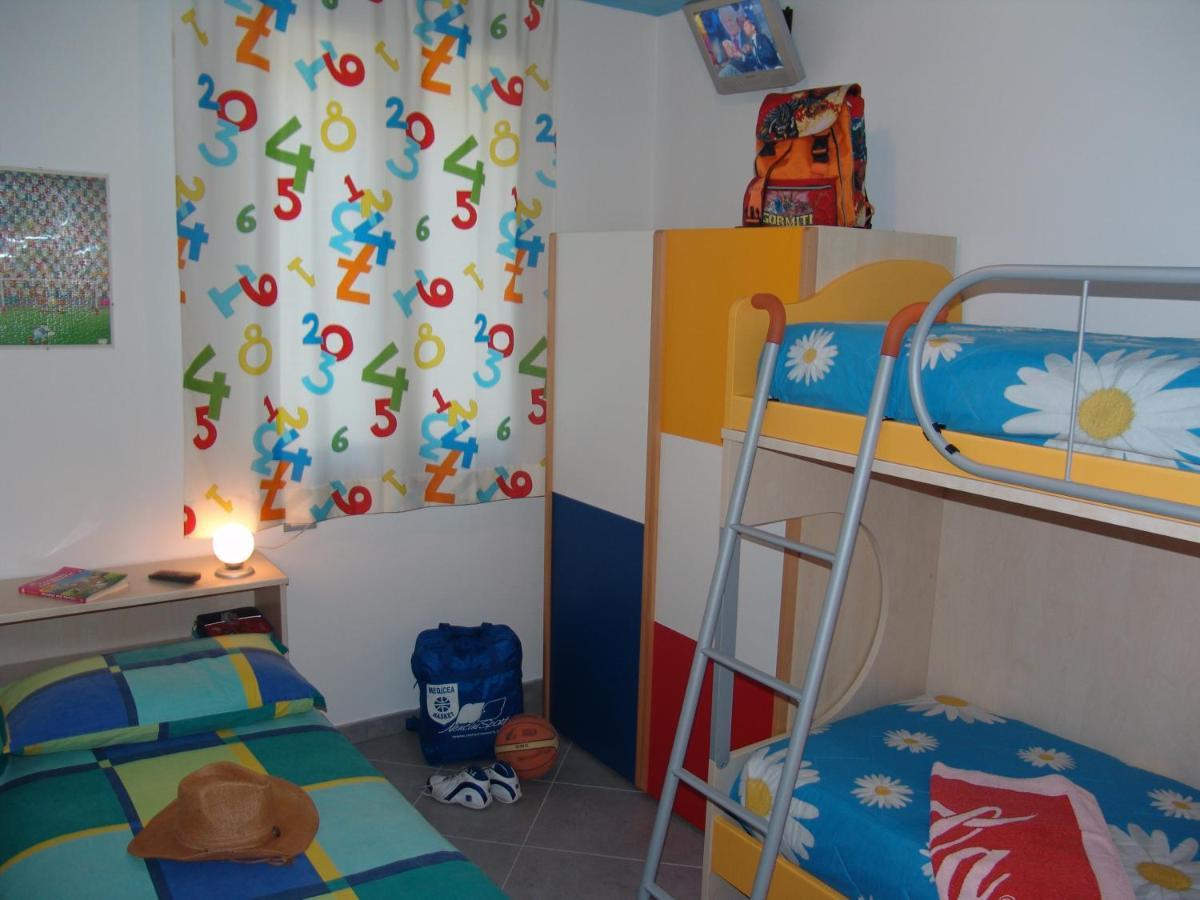 Blue Apartment Марина-ді-Кастаньєто-Кардуччі Екстер'єр фото